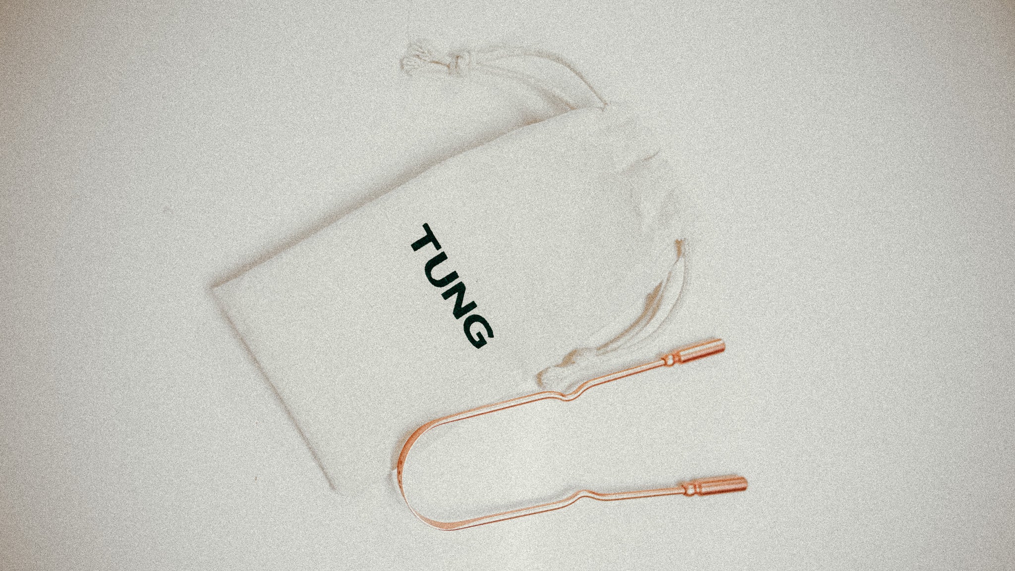 TUNG Copper Tongue Scraper